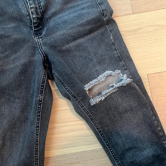 Topshop Jamie Dark Grey High Wasted Skinny Jeans with thigh rip - Picture 3 of 4